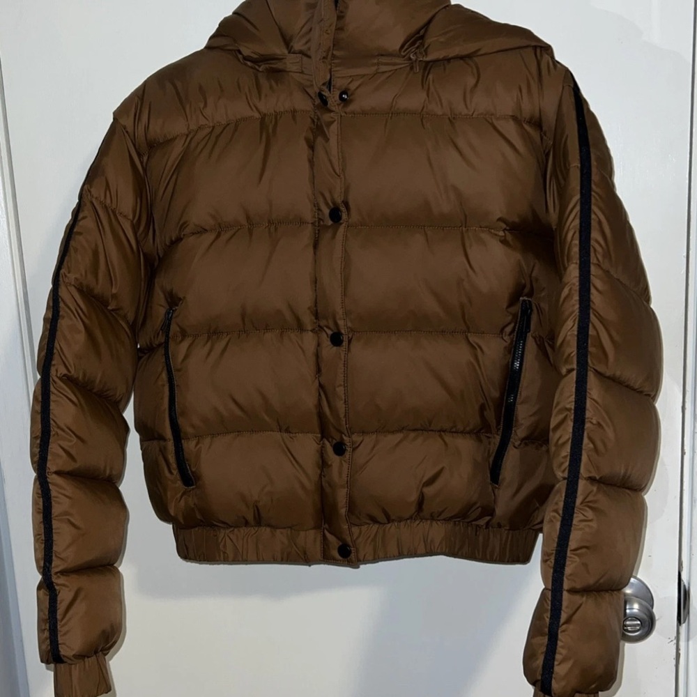 Alo Yoga Aspen Love Puffer Jacket - Brown